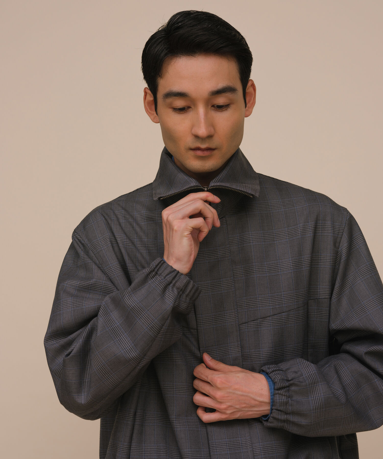 ADAM ET ROPE'「【NIKKE】ハイカラー オーバーサイズ ボクシー ブルゾン / ユニセックス」|ブルゾン・スタジャン|ライトグレー(08)