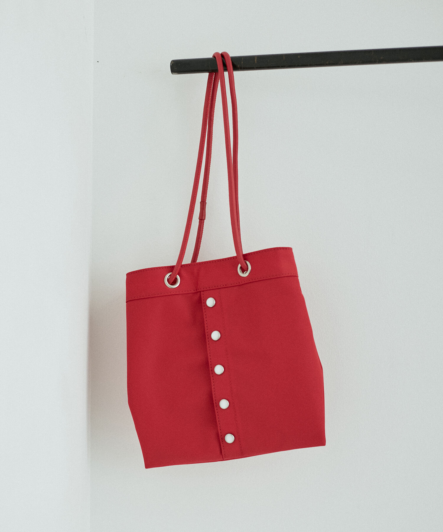 ADAM ET ROPE'「【agnes b. pour ADAM ET ROPE'】PRESSION BAG 」|ハンドバッグ|レッド(60)