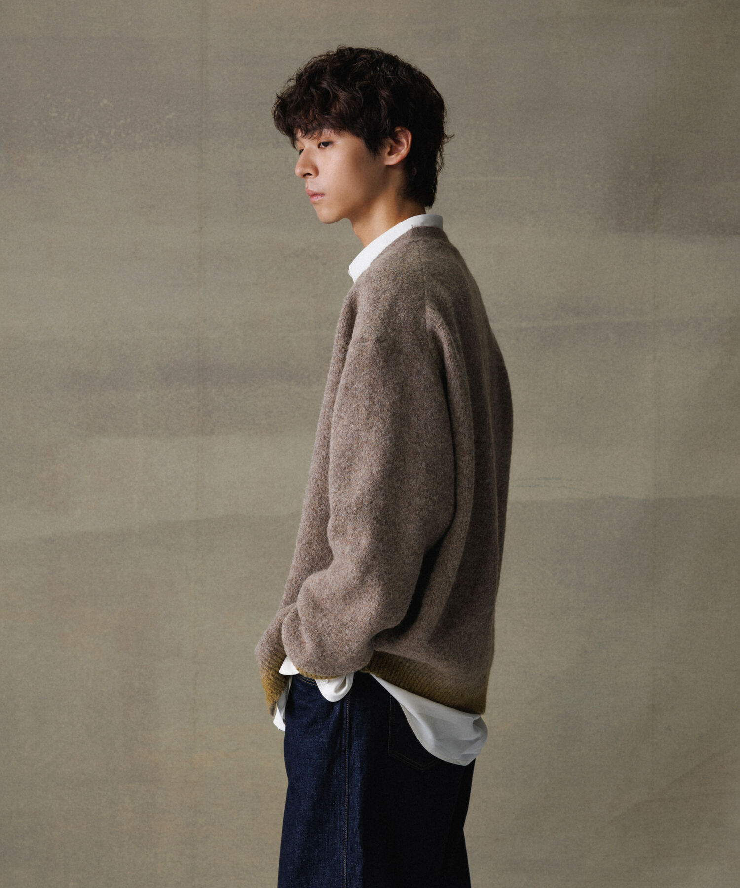 ADAM ET ROPE'「ルーズシルエット スプレーグラデーション Vネック カーディガン / ユニセックス」|カーディガン|