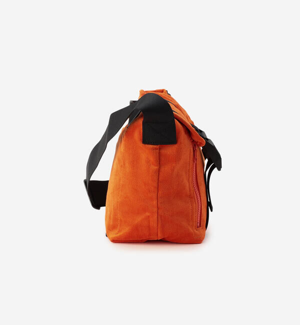  「AMIACALVA | コーデユロイ メッセンジャーバッグ」|ショルダー・メッセンジャー|