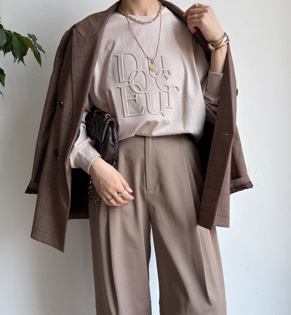  「【WEB限定】DouceurエンボスバックジップロンTEE」|Tシャツ・カットソー|ベージュ