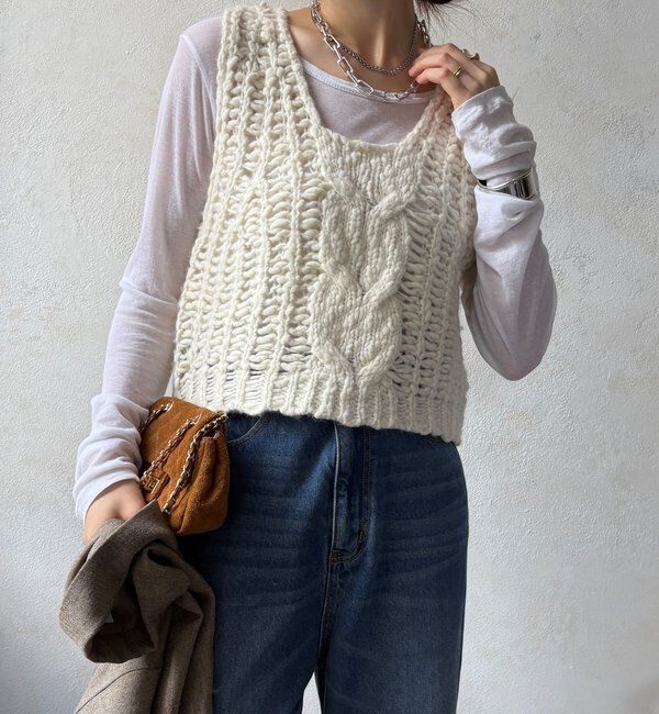  「【WEB限定】ケーブル編みローゲージニットベスト」|ニット・セーター|