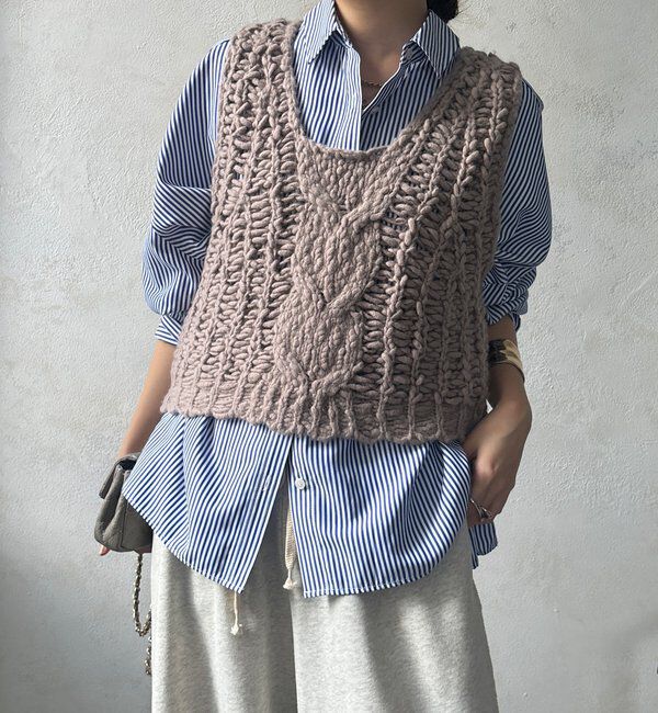  「【WEB限定】ケーブル編みローゲージニットベスト」|ニット・セーター|