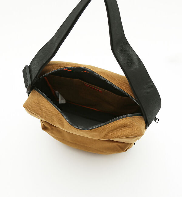 ABAHOUSE「スクエアショルダーバッグ(L)12L」|ショルダー・メッセンジャー|