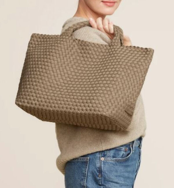 Rouge vif「【NAGHEDI/ナゲティ】ミディアムトートバッグ St Barths Medi」|トートバッグ|グレージュ