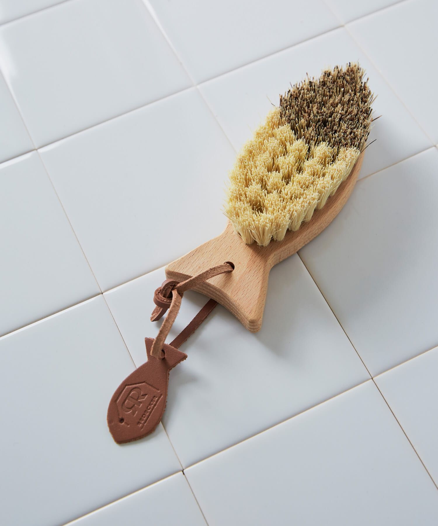 URBAN RESEARCH DOORS「REDECKER　魚型ベジタブルブラシ」|その他|