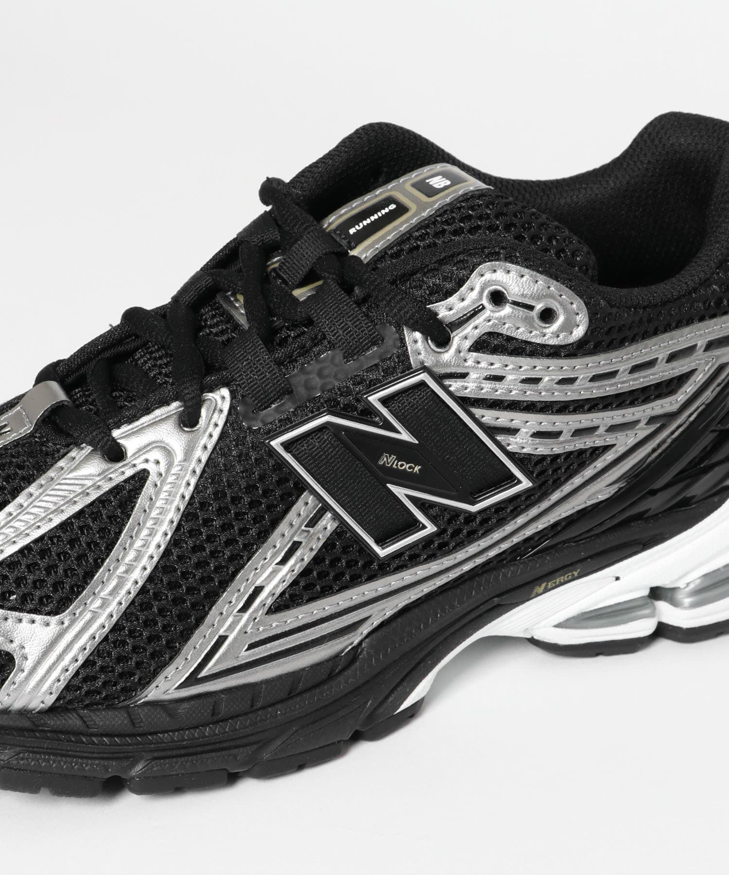 URBAN RESEARCH DOORS「NEW BALANCE　1906R」|スニーカー|