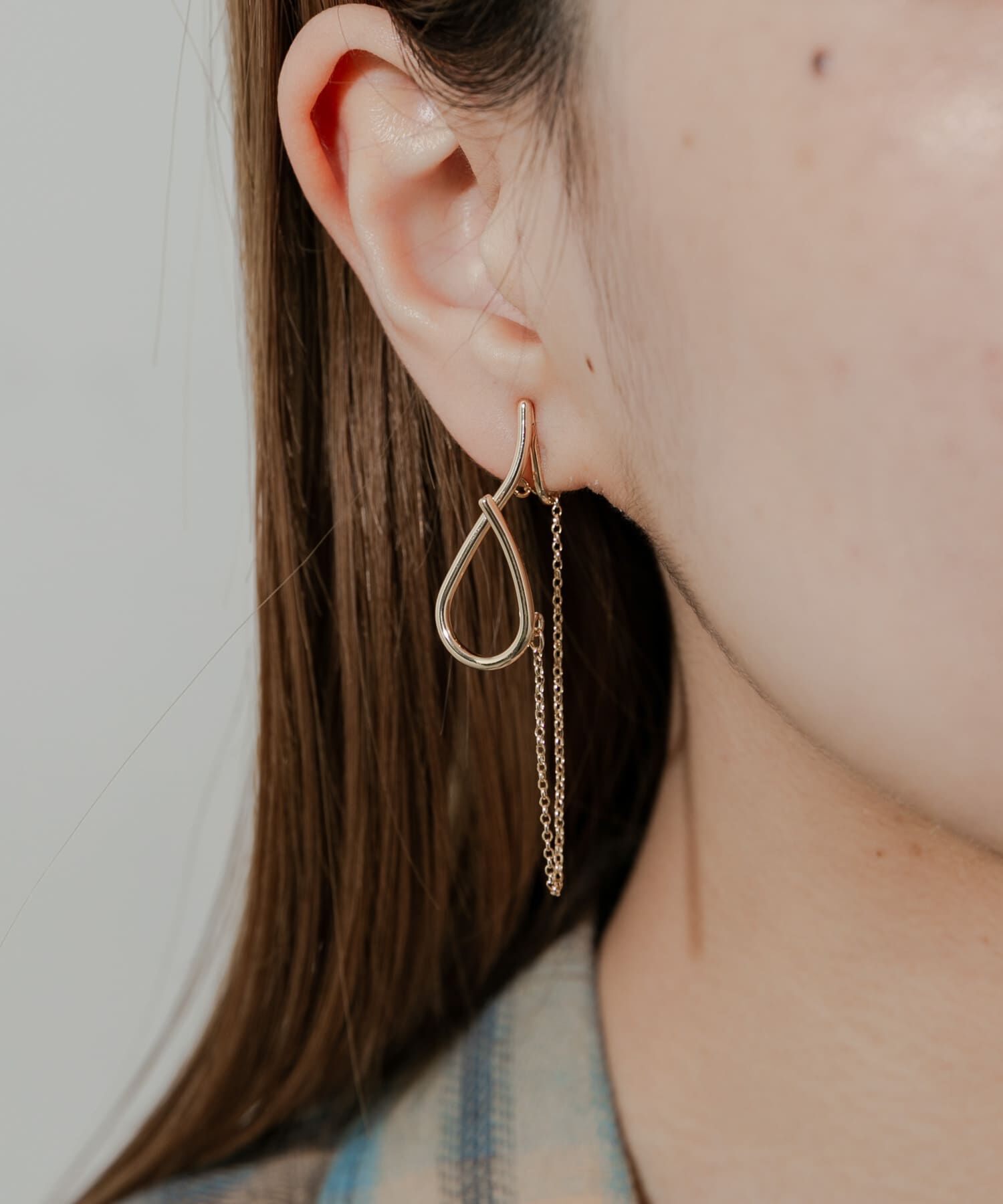 SMELLY「アシメニュアンスウェーブチェーンイヤリング」|イヤリング|ゴールド