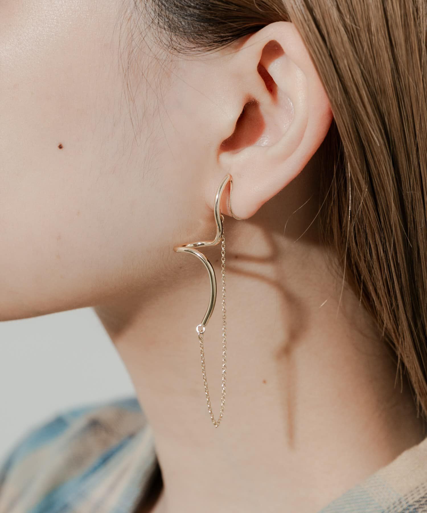 SMELLY「アシメニュアンスウェーブチェーンイヤリング」|イヤリング|