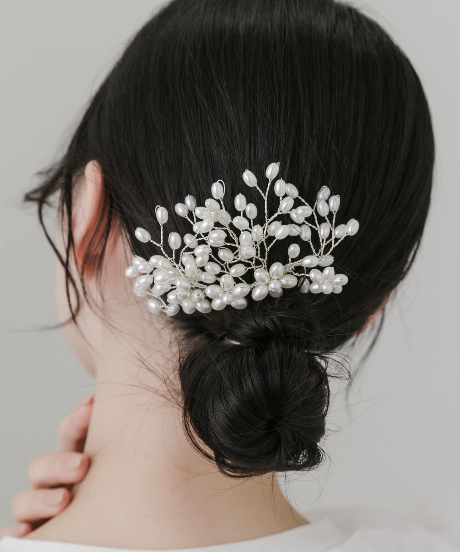 SMELLY「『WEB/一部店舗限定』パールフラワーボリュームドレスコームピン」|その他|