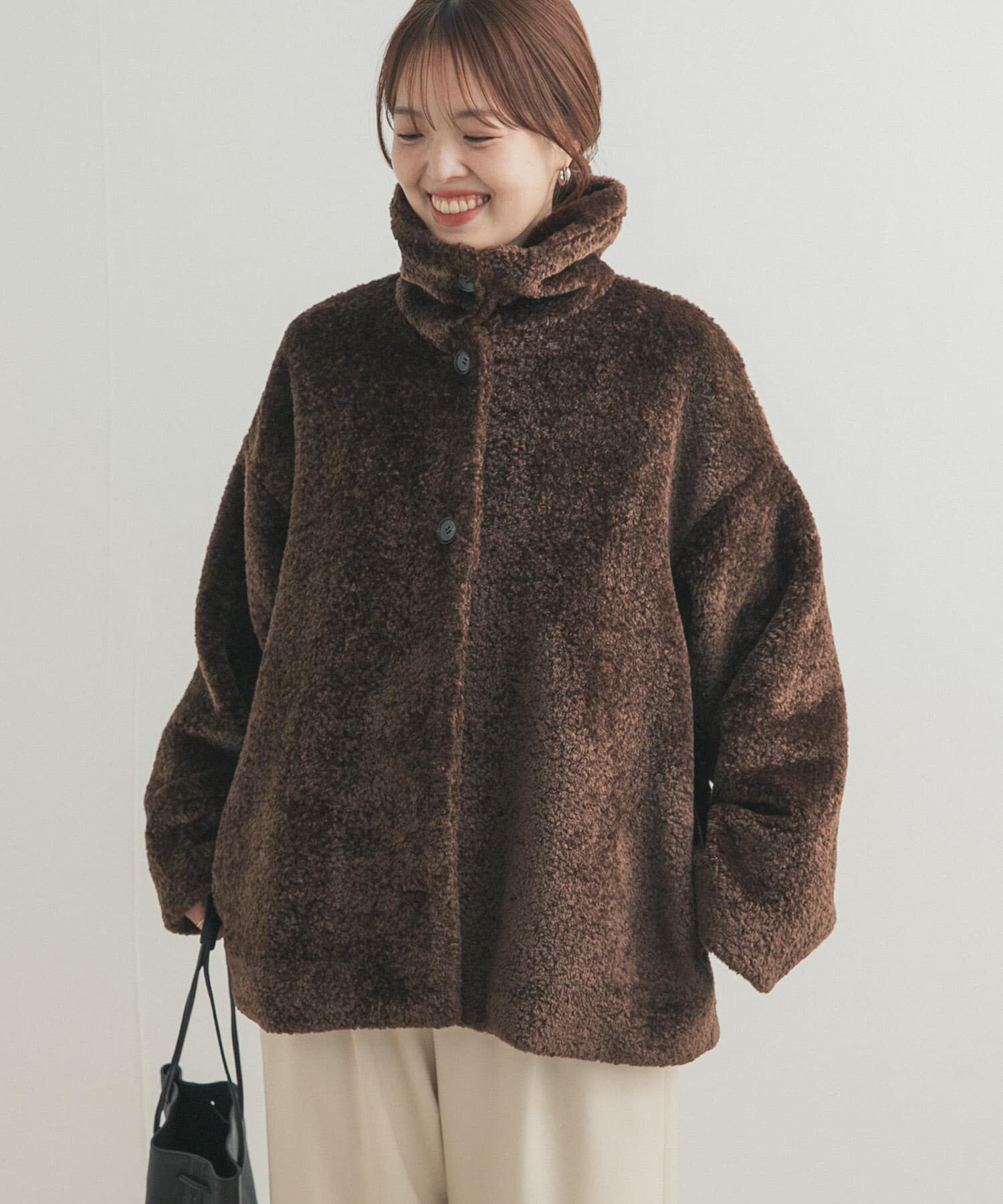 URBAN RESEARCH DOORS「コクーンシルエットボアコート」|ノーカラーコート|