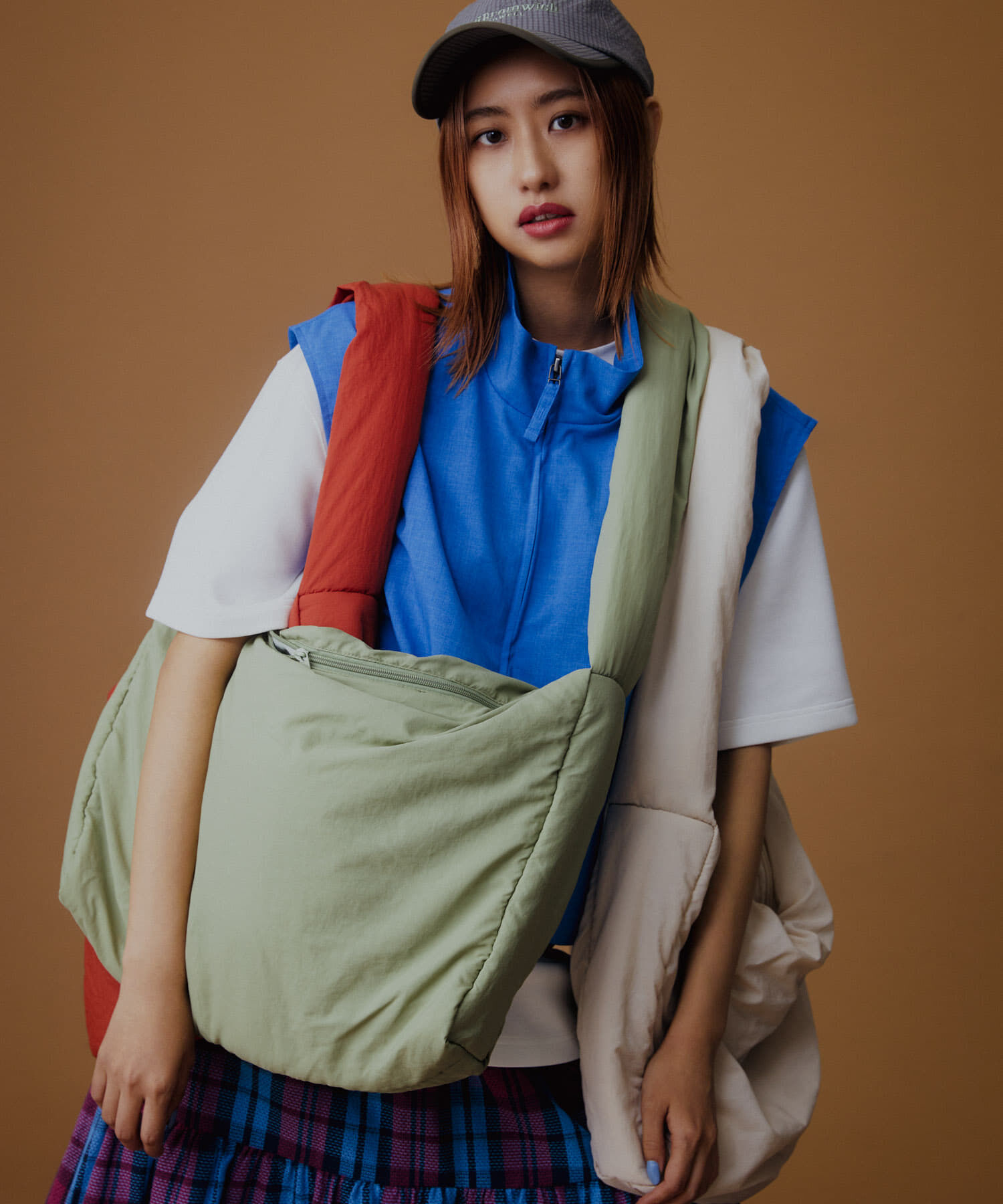 SENSE OF PLACE by URBAN RESEARCH「『ｲｰｼﾞｰｹｱ/ｾｯﾄｱｯﾌﾟ対応』ﾘﾈﾝﾗｲｸｽﾀﾝﾄﾞｶﾗｰW  」|ベスト・ジレ|