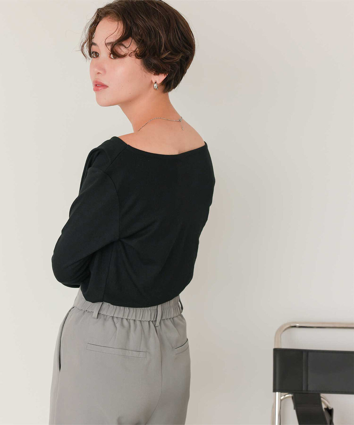 titivate「オフショルダーロングスリーブTシャツ」|Tシャツ・カットソー|