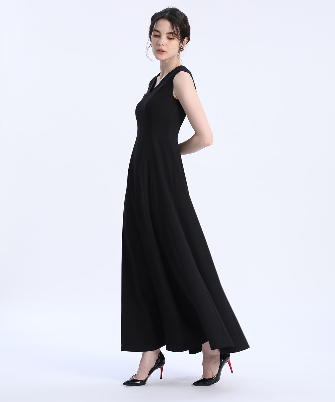 Maglie le cassetto「《M Maglie le cassetto》Vネックロングドレス」|ワンピース|