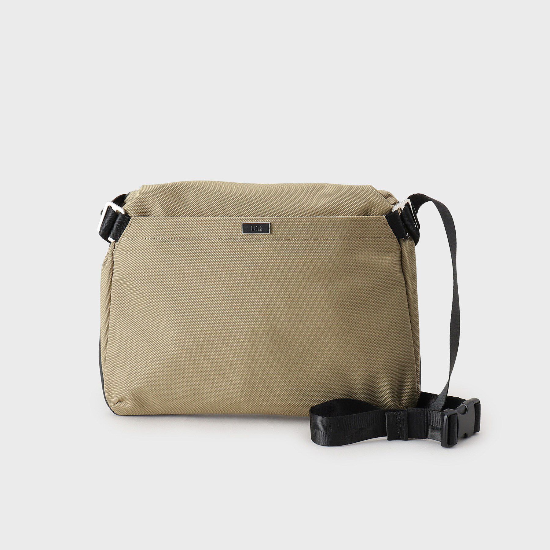 TAKEO KIKUCHI「【A4サイズ／横型】エクスパンドショルダー（L）」|ショルダー・メッセンジャー|ライトベージュ(05