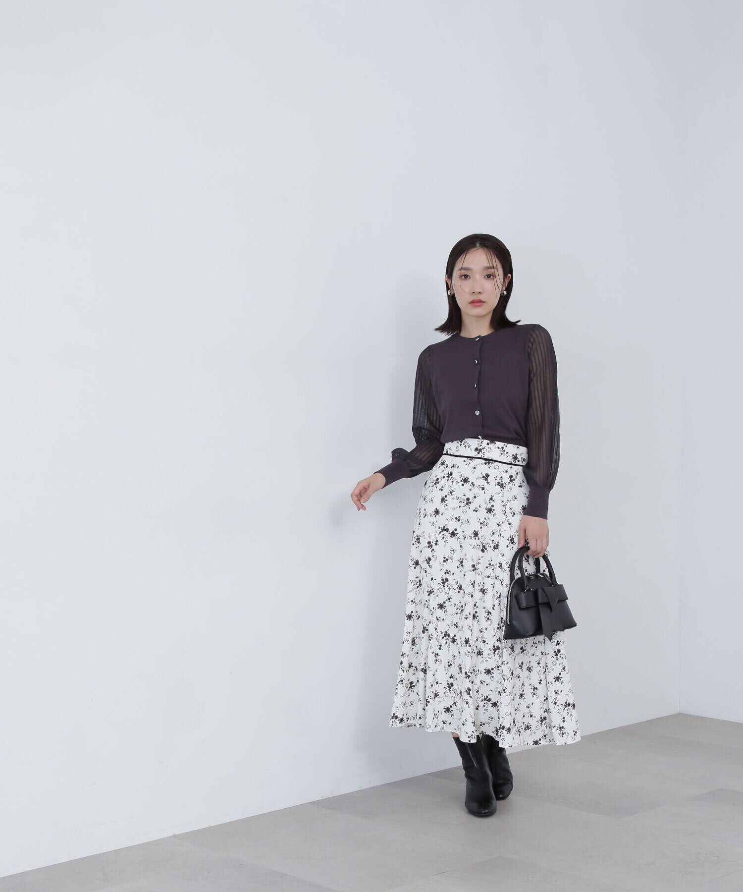  「ベロアラインドットフラワースカート」|スカート|オフベース2