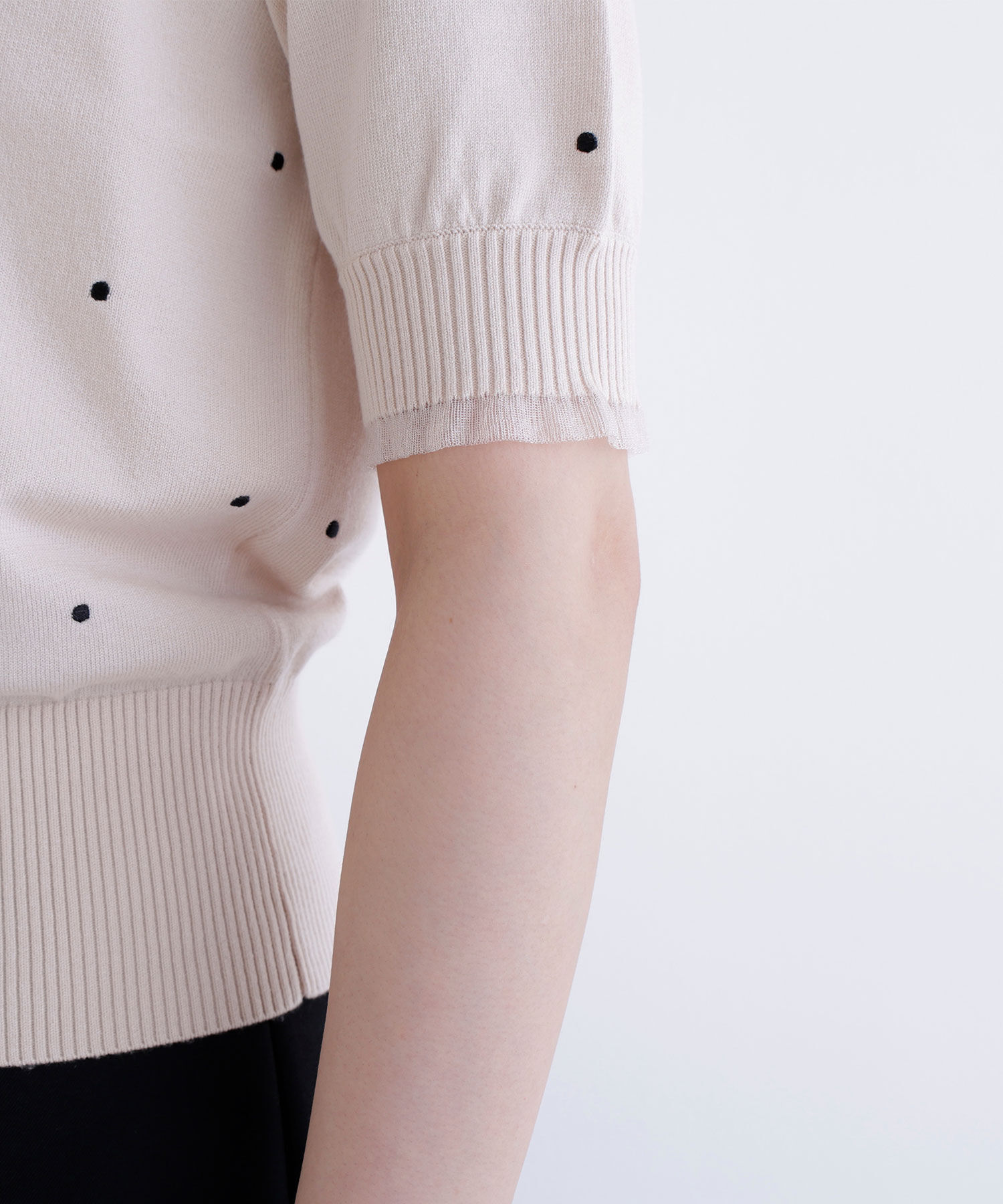  「ドット刺繍ハーフスリーブニット」|ニット・セーター|