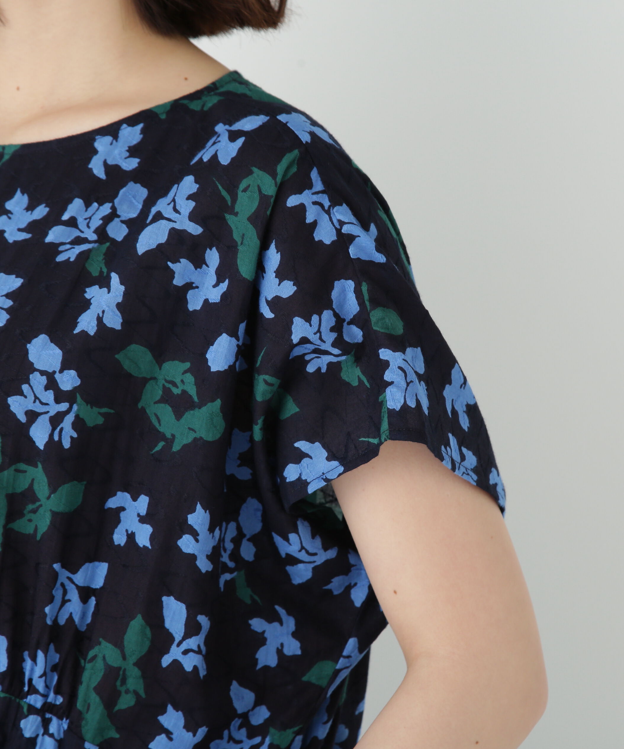  「◆インドドビーリーフプリントフレンチドルマンスリーブワンピース」|ワンピース|