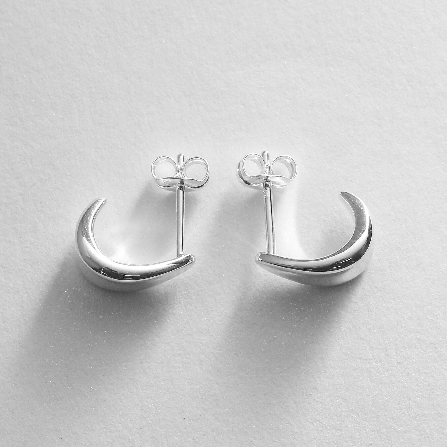 COCOSHNIK ONKITSCH「シルバー スモールフープ ホロウピアス」|ピアス|