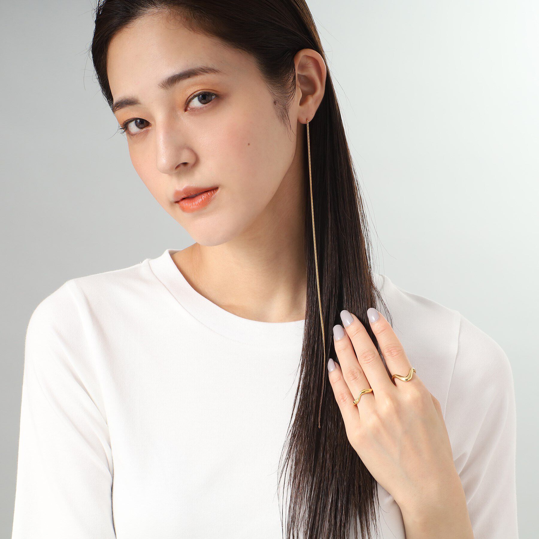 COCOSHNIK ONKITSCH「シルバー チェーンピアス フラットカーブロング（片耳用） GP」|ピアス|