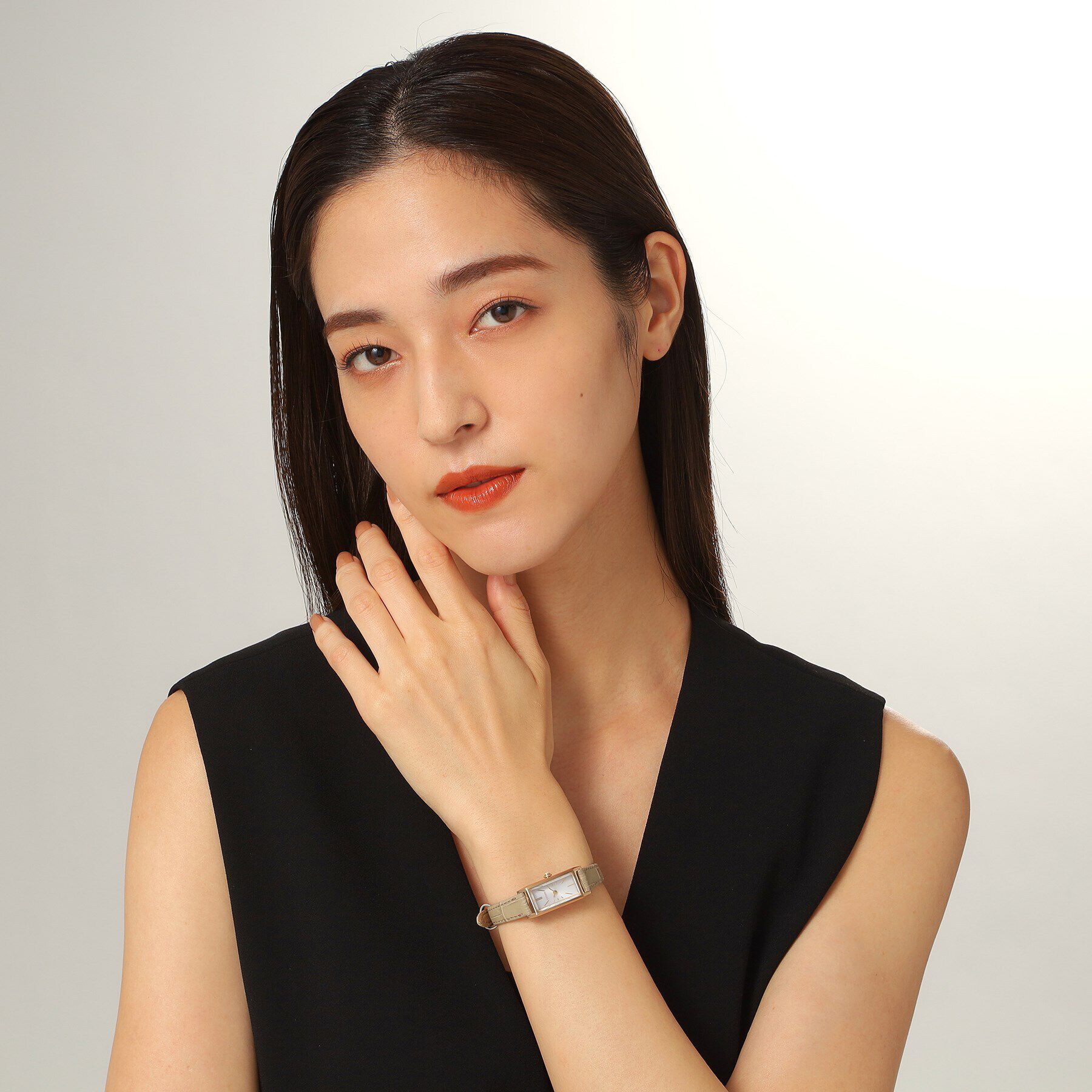 COCOSHNIK「RG Kii：別注モデルスクエア チェンジャブルバンドウォッチ（ホワイト）」|腕時計|