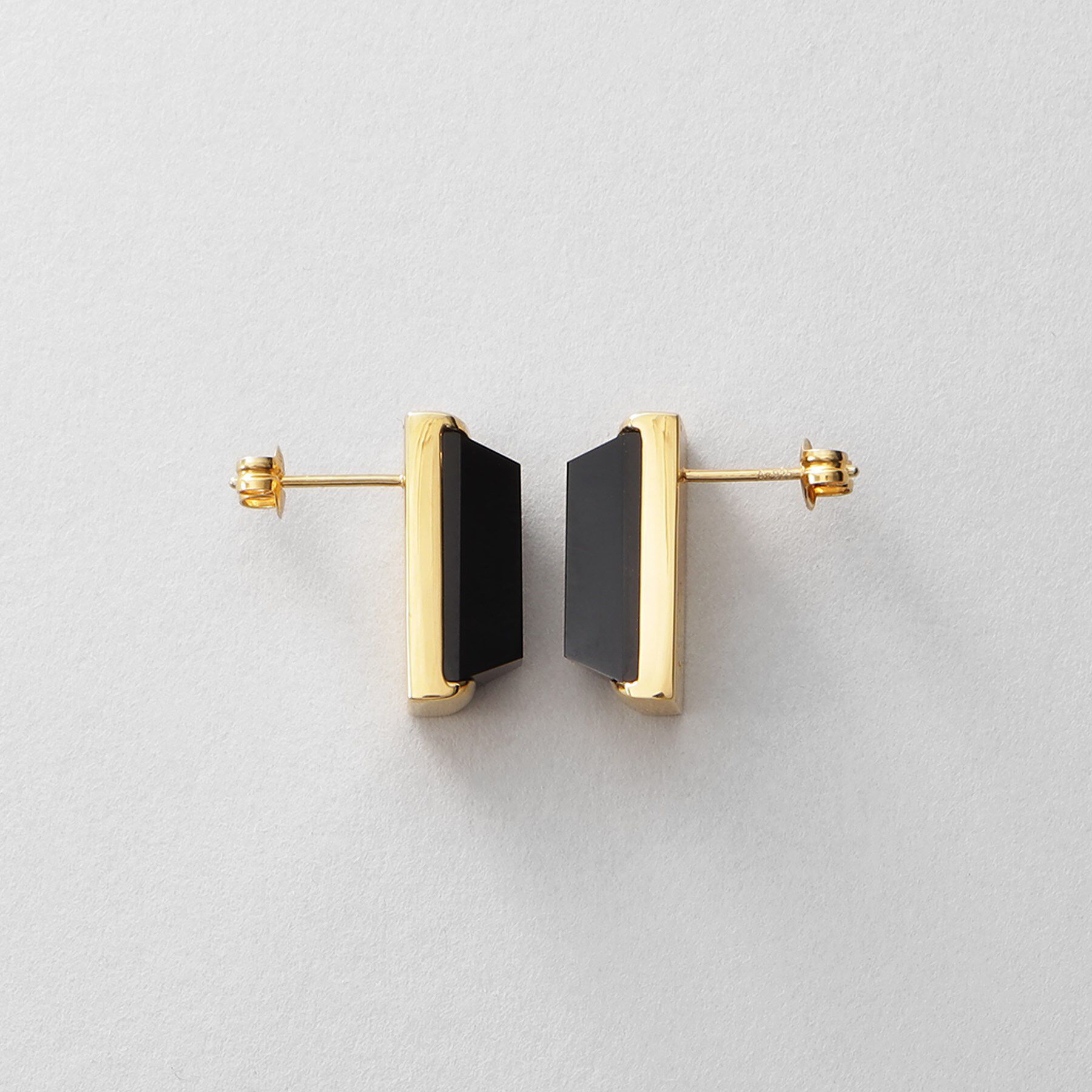 COCOSHNIK ONKITSCH「シルバー オニキス バケットカットスタッドピアス GP」|ピアス|