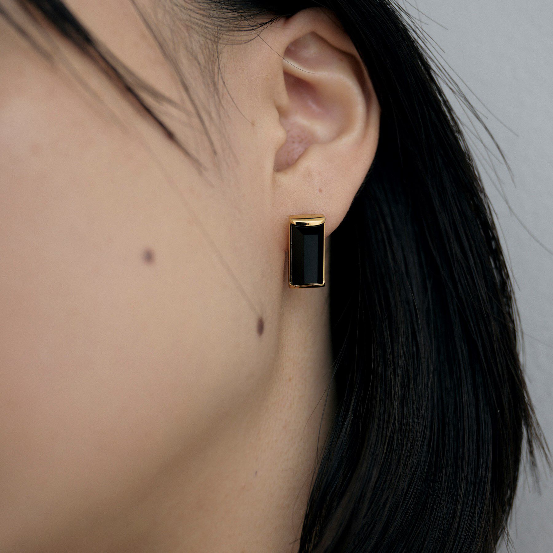 COCOSHNIK ONKITSCH「シルバー オニキス バケットカットスタッドピアス GP」|ピアス|