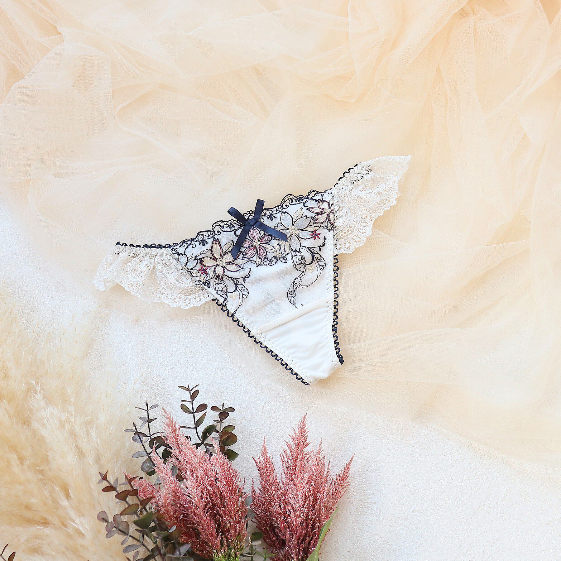 Risa Magli「メイヤ Tバックショーツ」|インナー|ネイビー(093)