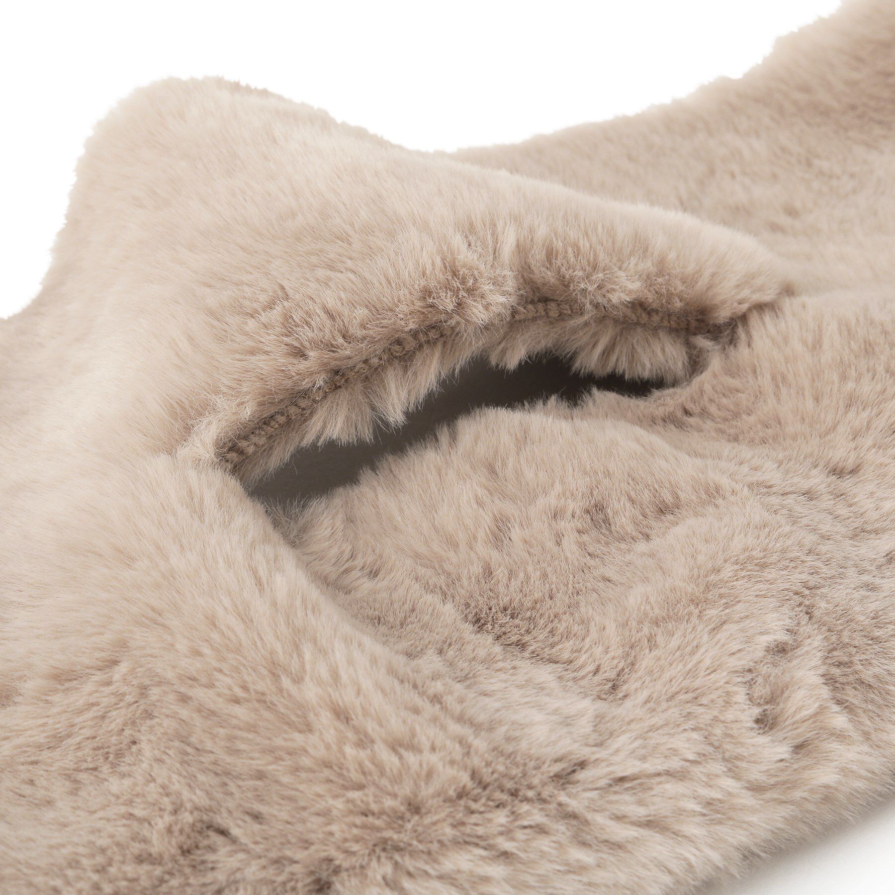 ITS&rsquo;DEMO「【手洗い可】ボリュームフェイクファーマフラー」|ストール|