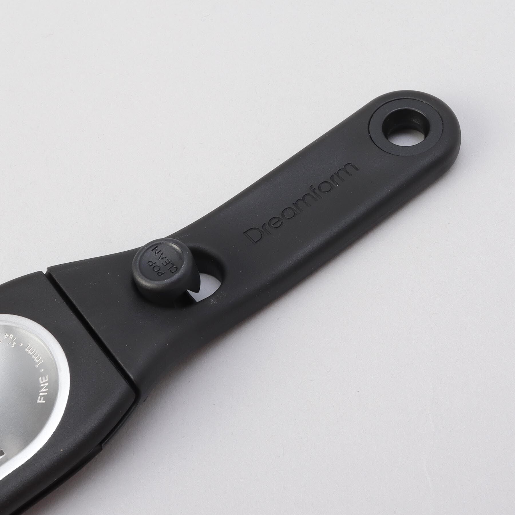 212 KITCHEN STORE「ozest グレーター BK ＜dreamfarm&times;sio＞」|食器・キッチングッズ|