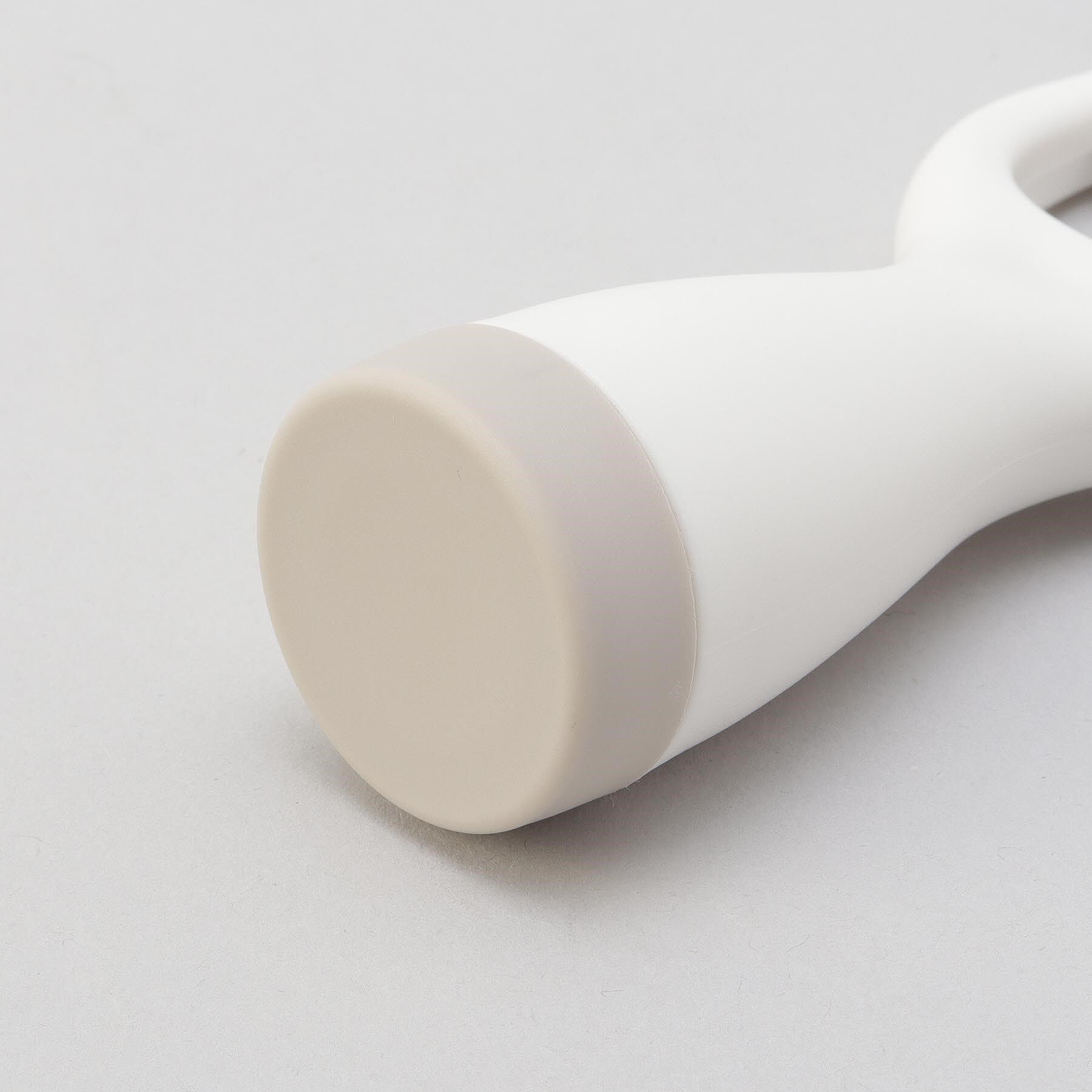 212 KITCHEN STORE「まいにち使いたい 立つピーラー GY」|食器・キッチングッズ|