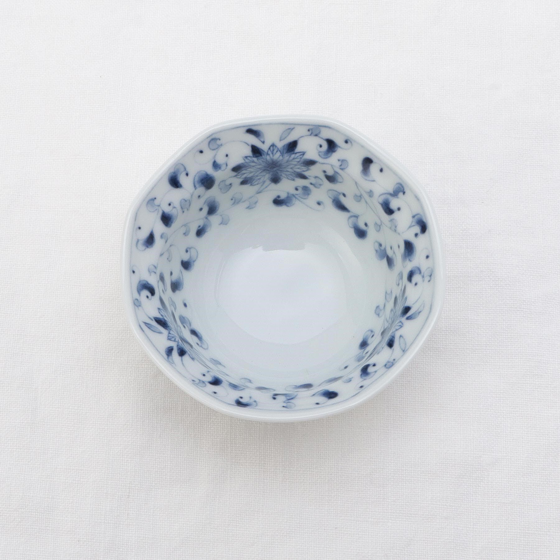 212 KITCHEN STORE「藍凛堂 八角珍味鉢 菊唐草」|食器・キッチングッズ|