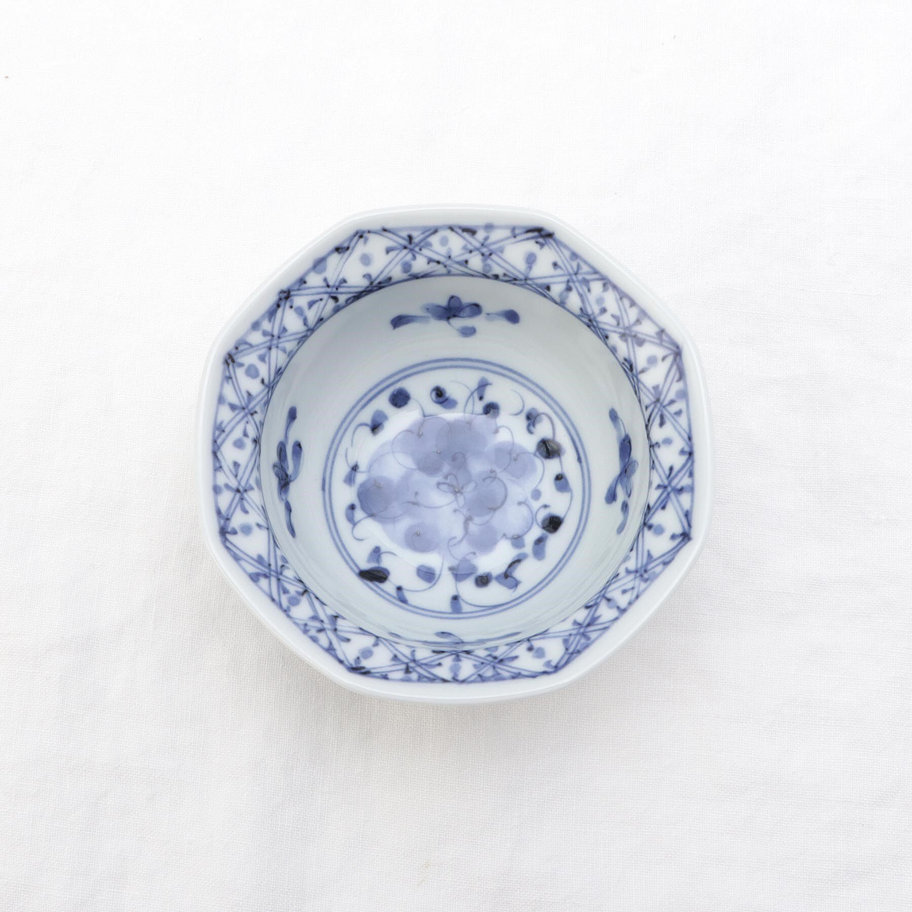 212 KITCHEN STORE「藍凛堂 八角小鉢 格子花紋」|食器・キッチングッズ|