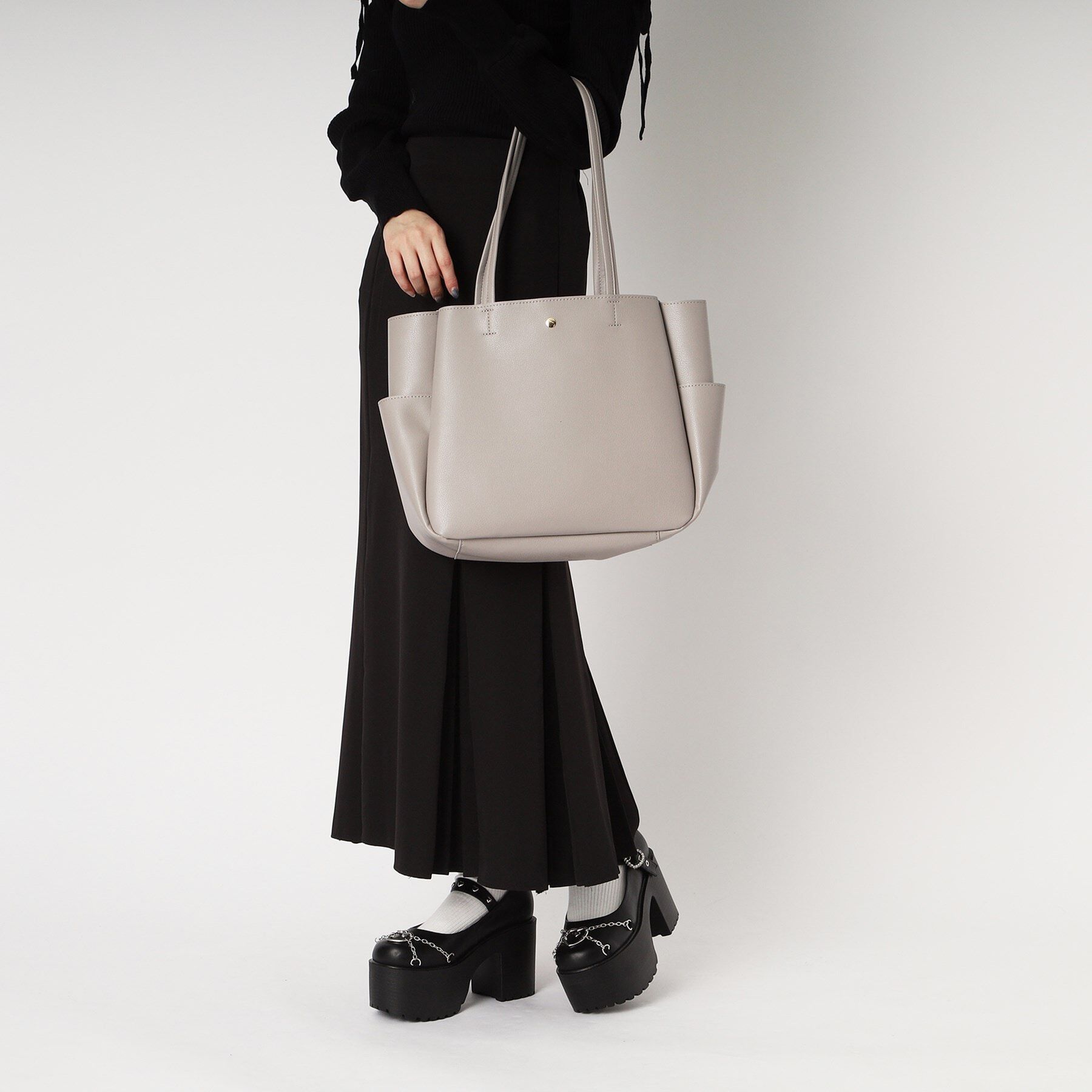 csT&P「厚底ハート付きチェーンパンプス 24SS」|パンプス|