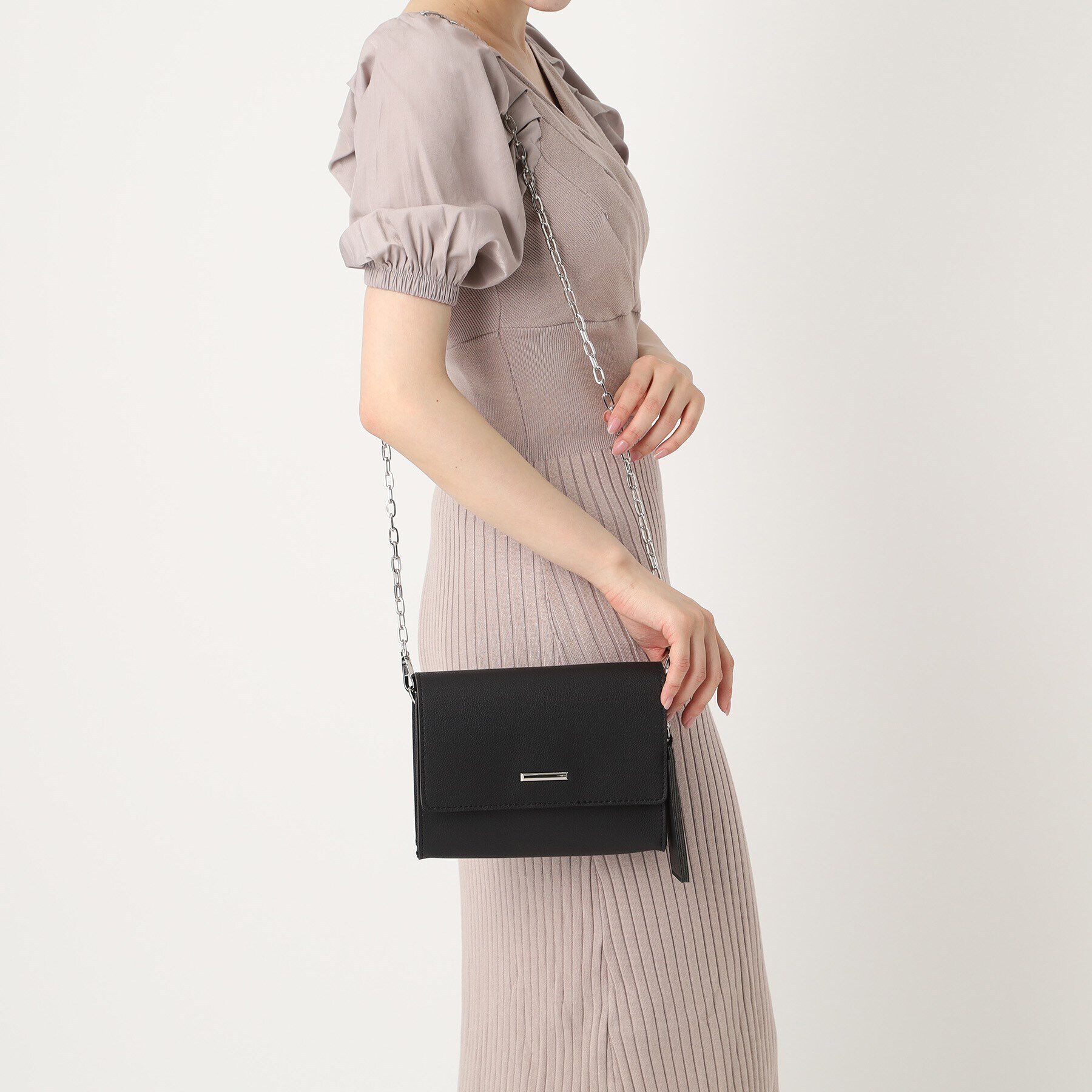 Ober Tashe「カードケース付きチェーンショルダーバッグ」|ショルダー・メッセンジャー|