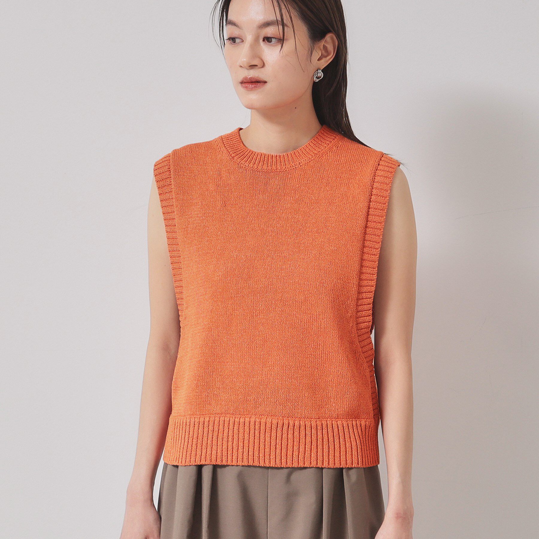 SunaUna「【オリエンタルモチーフ／コサージュ付き】レイヤードニット」|ベスト・ジレ|