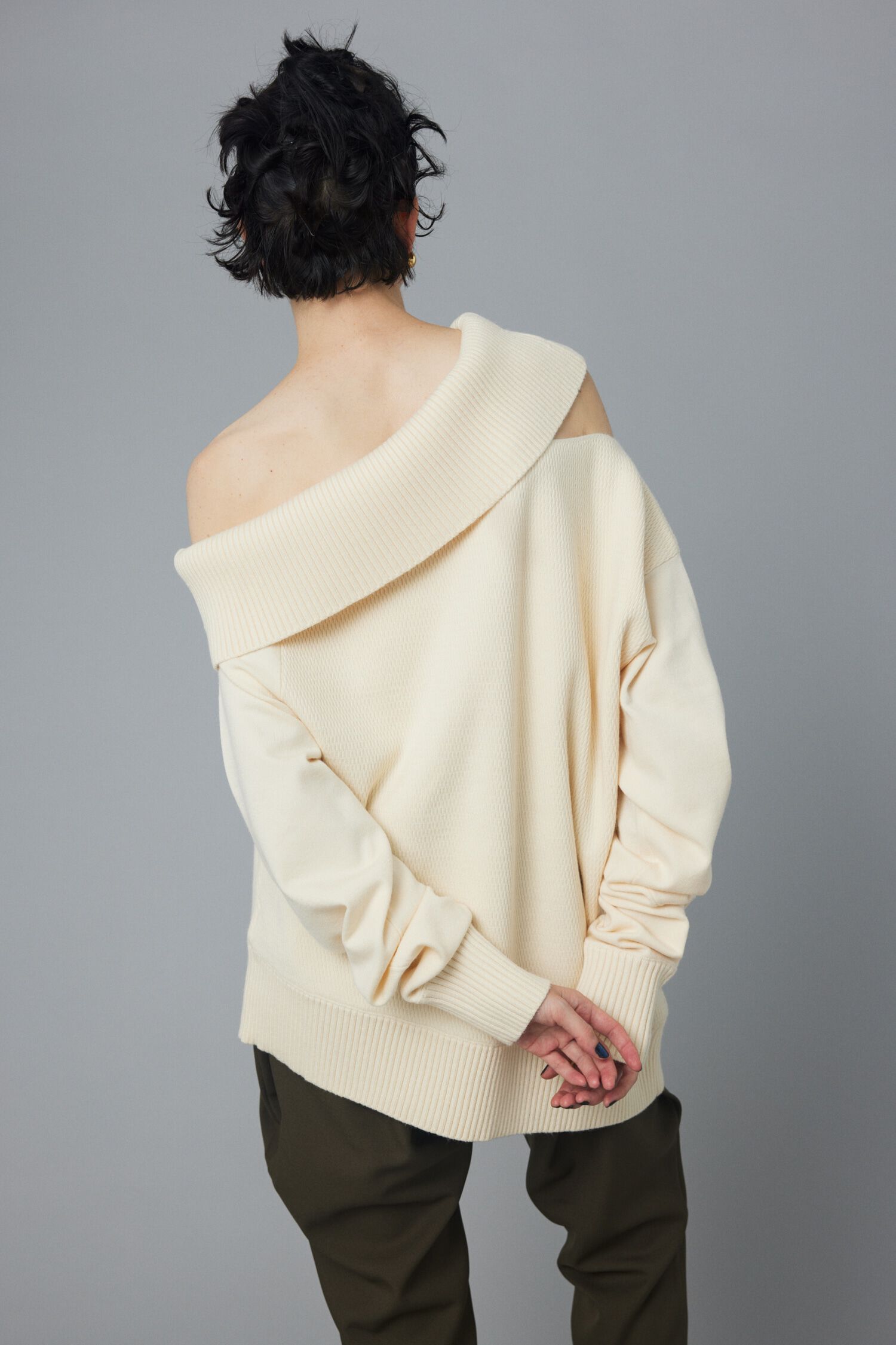 HeRIN.CYE「Thermal off shoulder tops」|ニット・セーター|