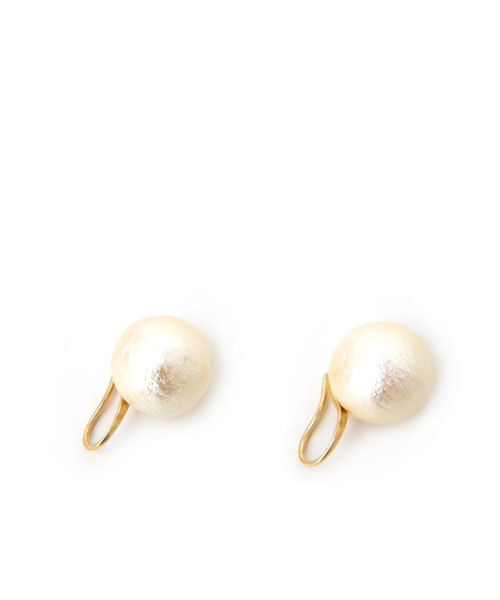 colleca la「【14mm】大粒コットンパールピアス・イヤリング」|ピアス|