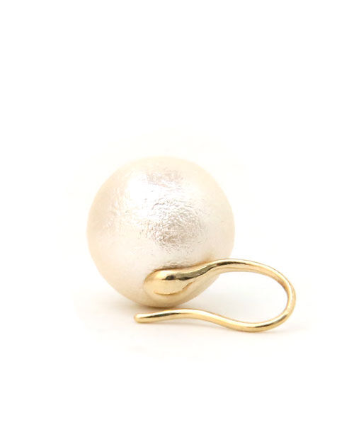 colleca la「【14mm】大粒コットンパールピアス・イヤリング」|ピアス|