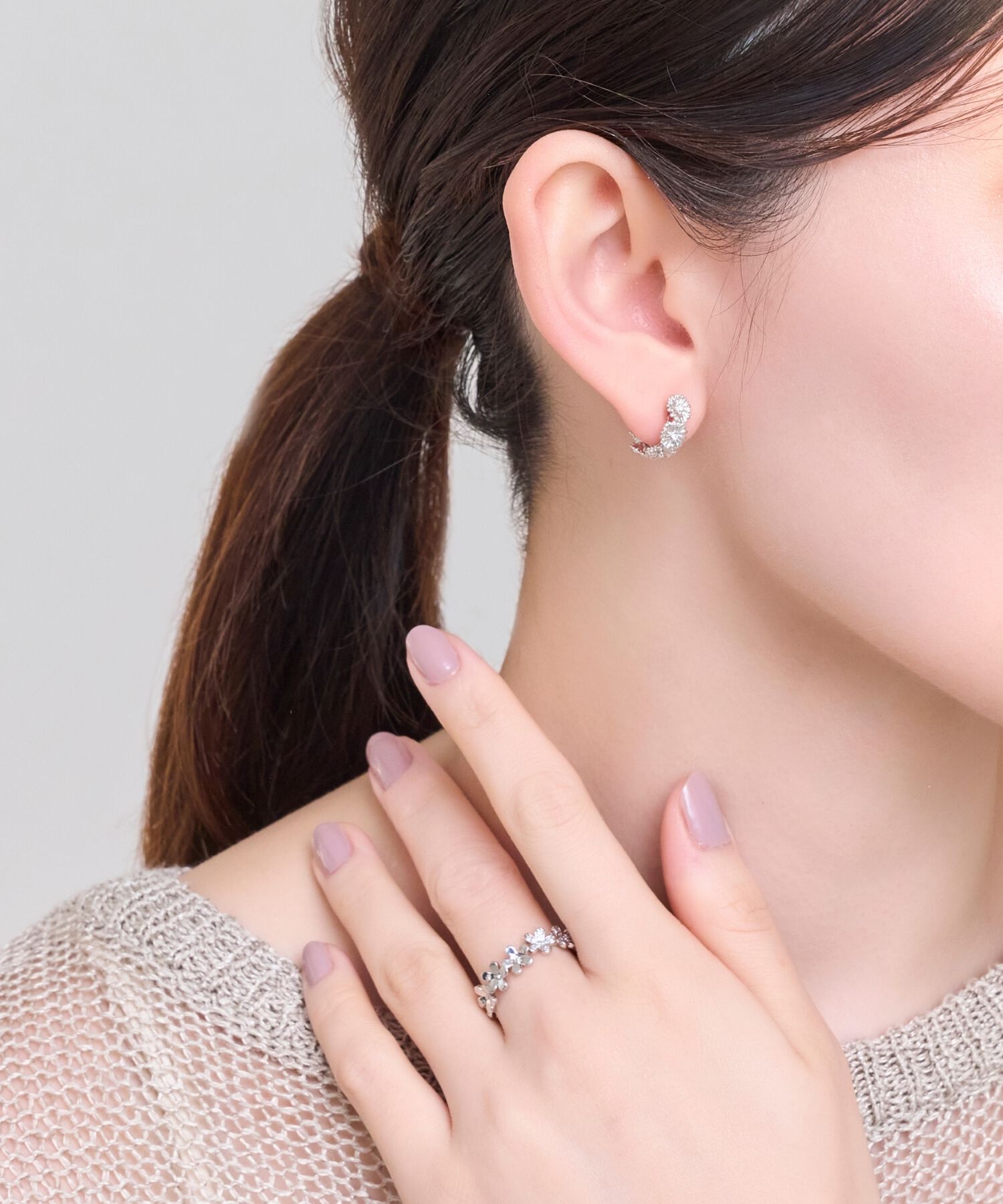 Phoebe「フローラルビジューレースカフリング　シルバー」|リング|