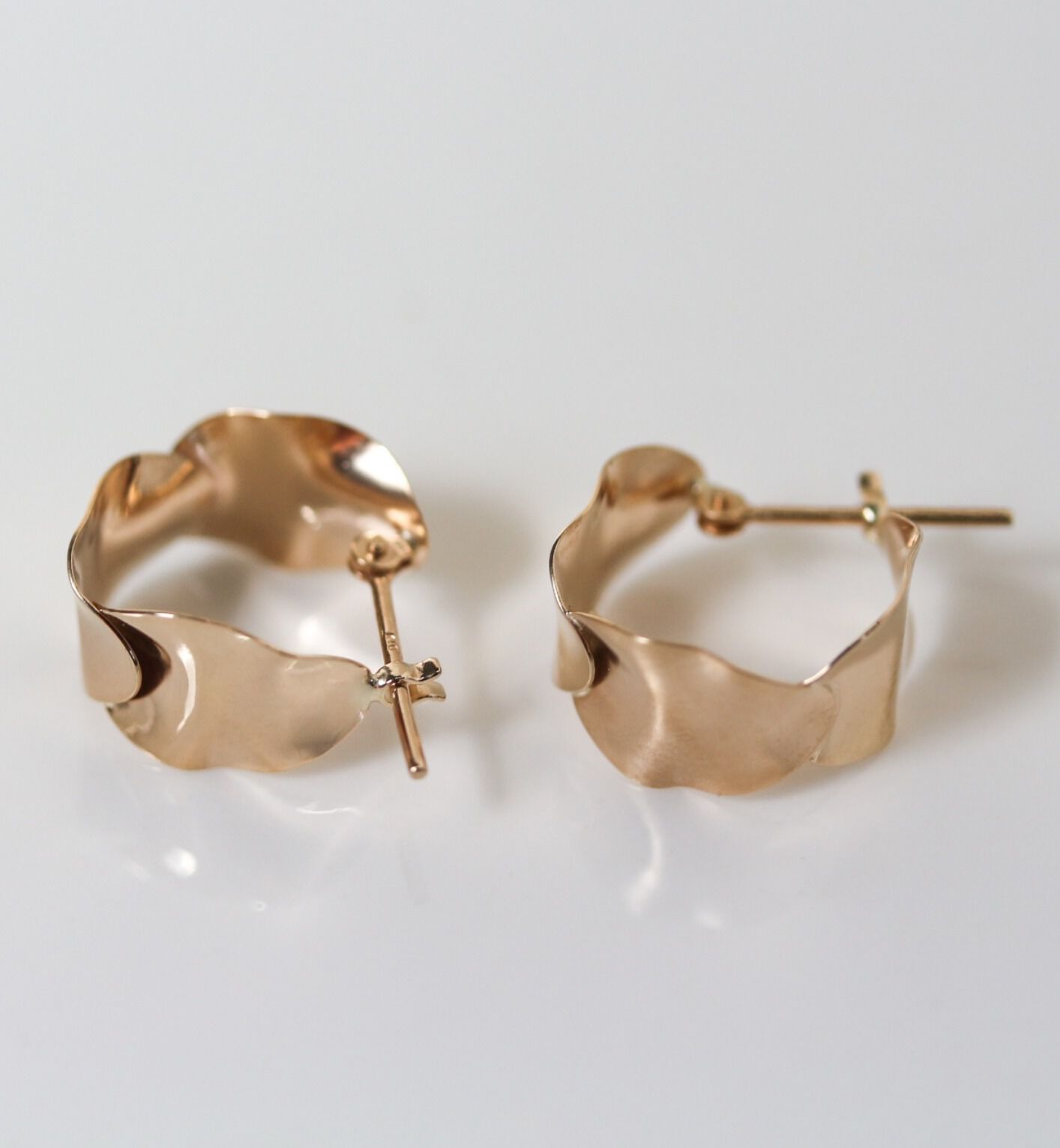  「ゴールド スナップ フープ ピアス | K10YG」|ピアス|