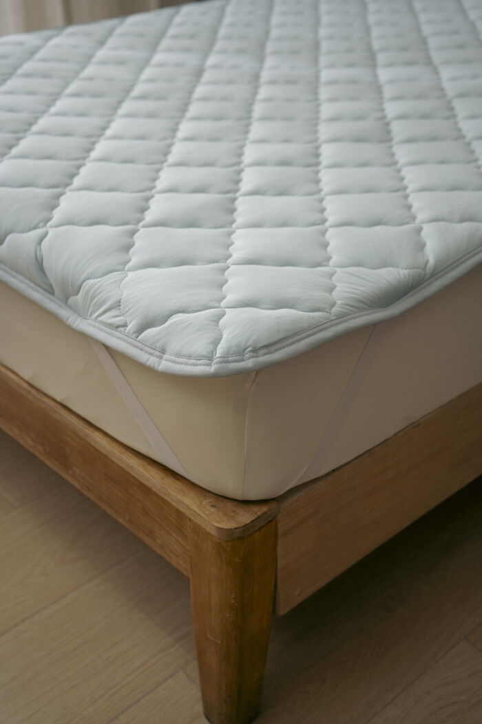 BACKYARD FAMILY「敷きパッド 冷感 クイーン 通販 冷感敷きパッド ベッドパッド 冷感マット 敷きパット」|ブランケット|