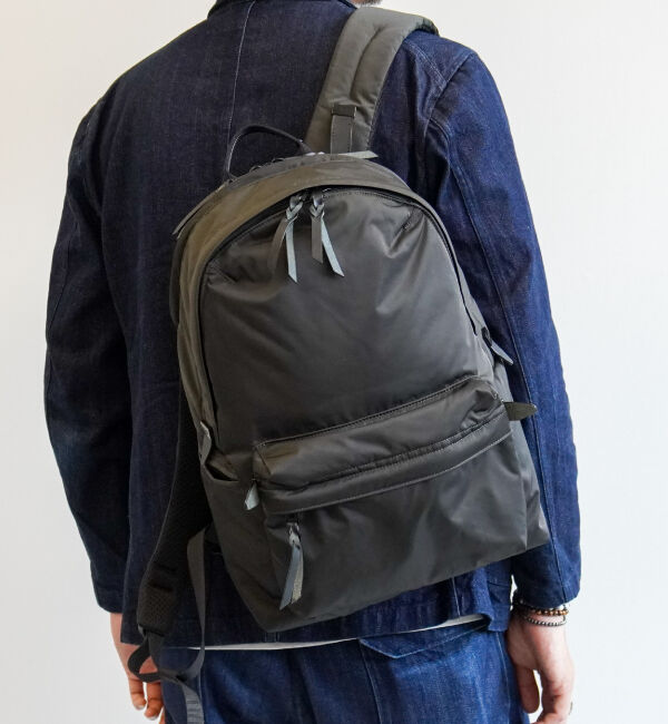 UNTRACK「UNTRACK CITY/DS リュックサック デイパックS 60214」|リュック|グレー