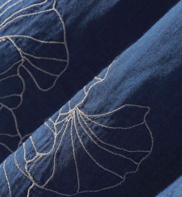 SHIPS any「《予約》SHIPS any:〈手洗い可能〉シアー デニム フラワー エンブロ タック シャツ」|シャツ・ブラウス|