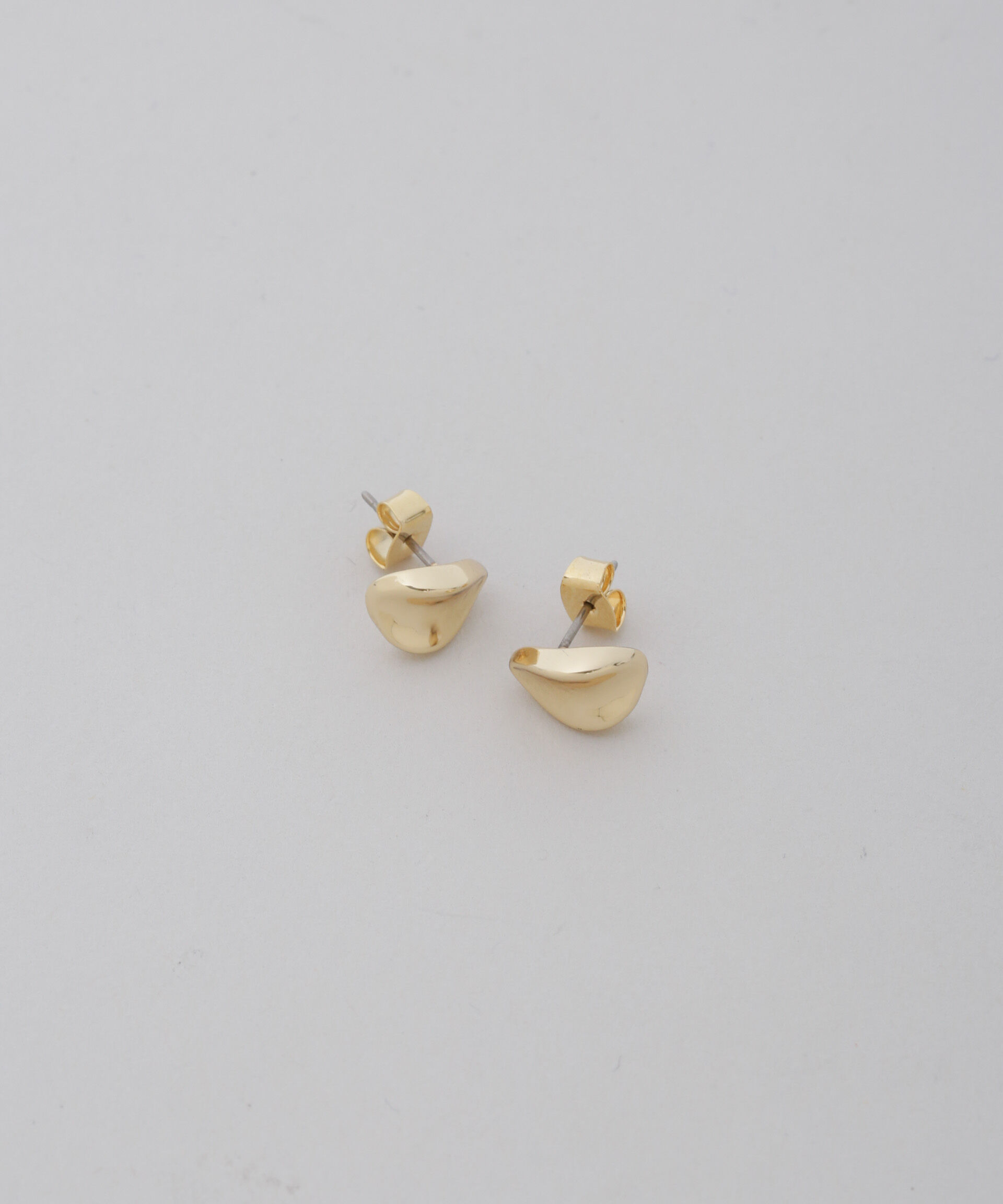 nano･universe「スモールドロップピアス」|ピアス|