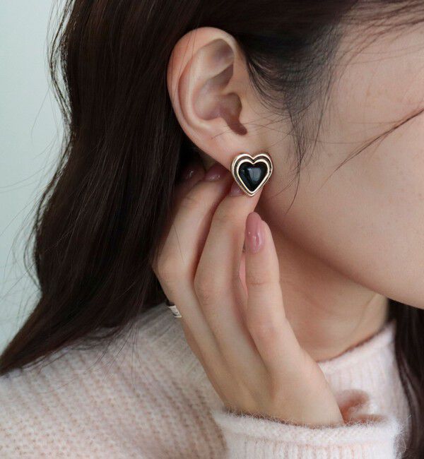 fredy emue「アンティーク調BKハートピアス」|ピアス|