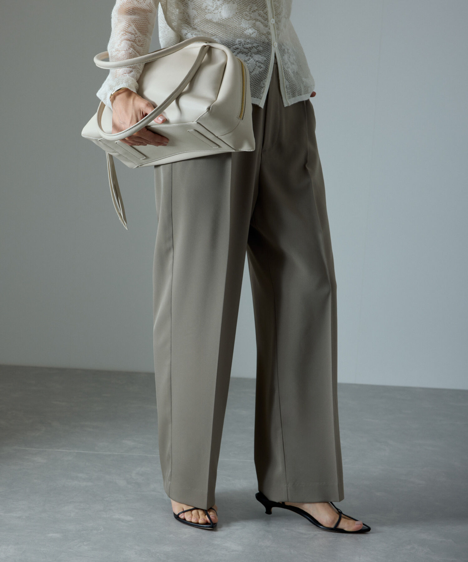 SALON adam et rope'「[追加]イージーリラックスストレートパンツ2/スラックス【接触冷感・UVケア・洗える】」|その他|カーキ系(38)