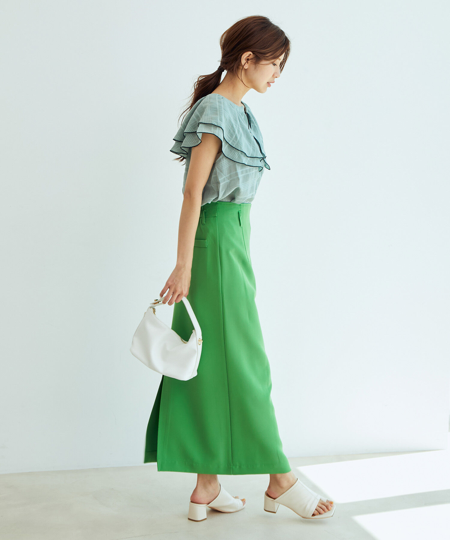 VIS「【WEB限定】ラッフルフリル配色メローブラウス」|シャツ・ブラウス|