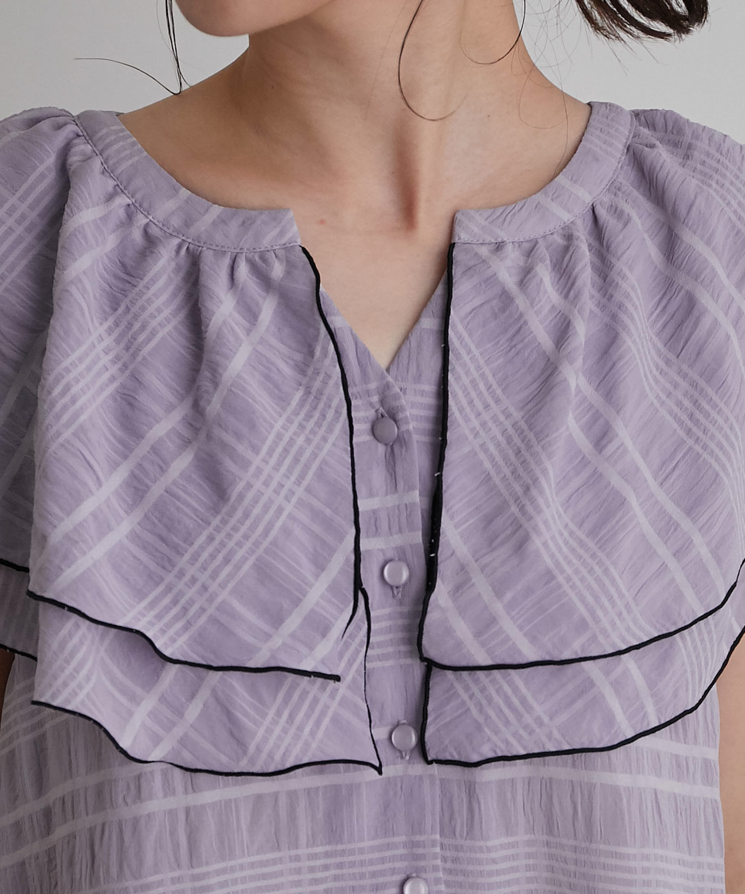 VIS「【WEB限定】ラッフルフリル配色メローブラウス」|シャツ・ブラウス|