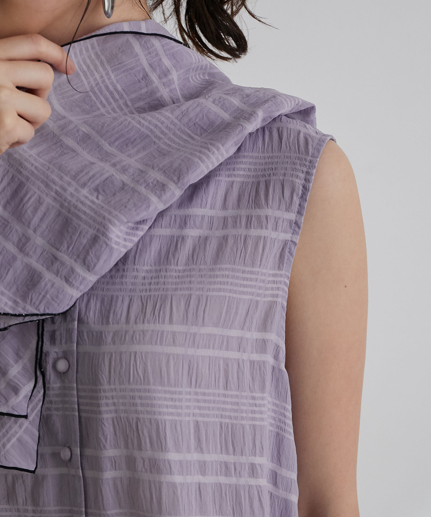 VIS「【WEB限定】ラッフルフリル配色メローブラウス」|シャツ・ブラウス|